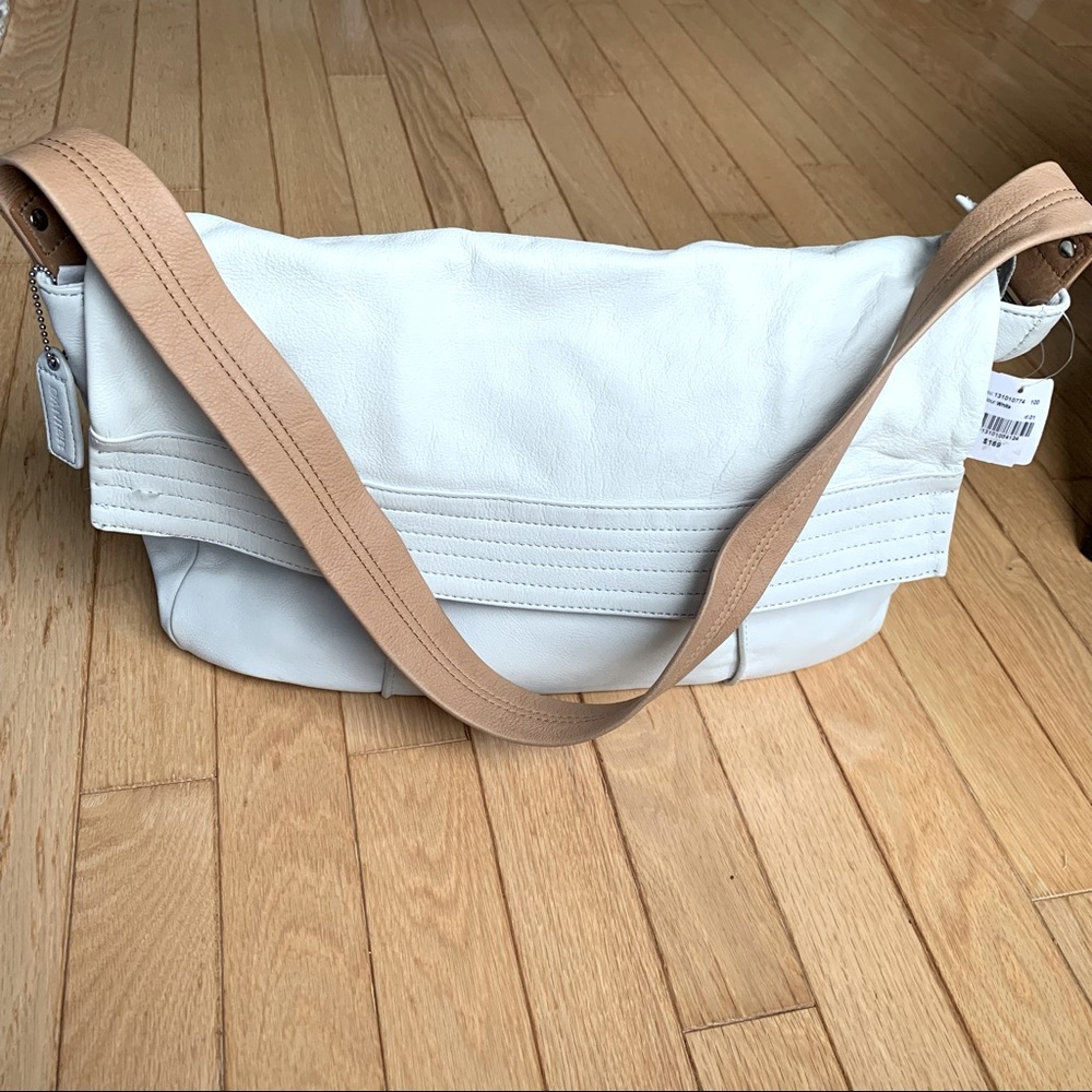 Cream Leather Messenger Shoulder Bag Danier